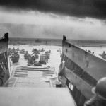 american-troops-on-omaha-beach-during-d-day-invasion-of-normandy